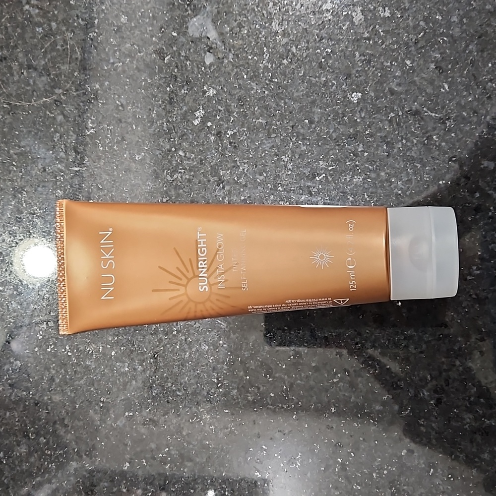 Brand new Nuskin Bronzer